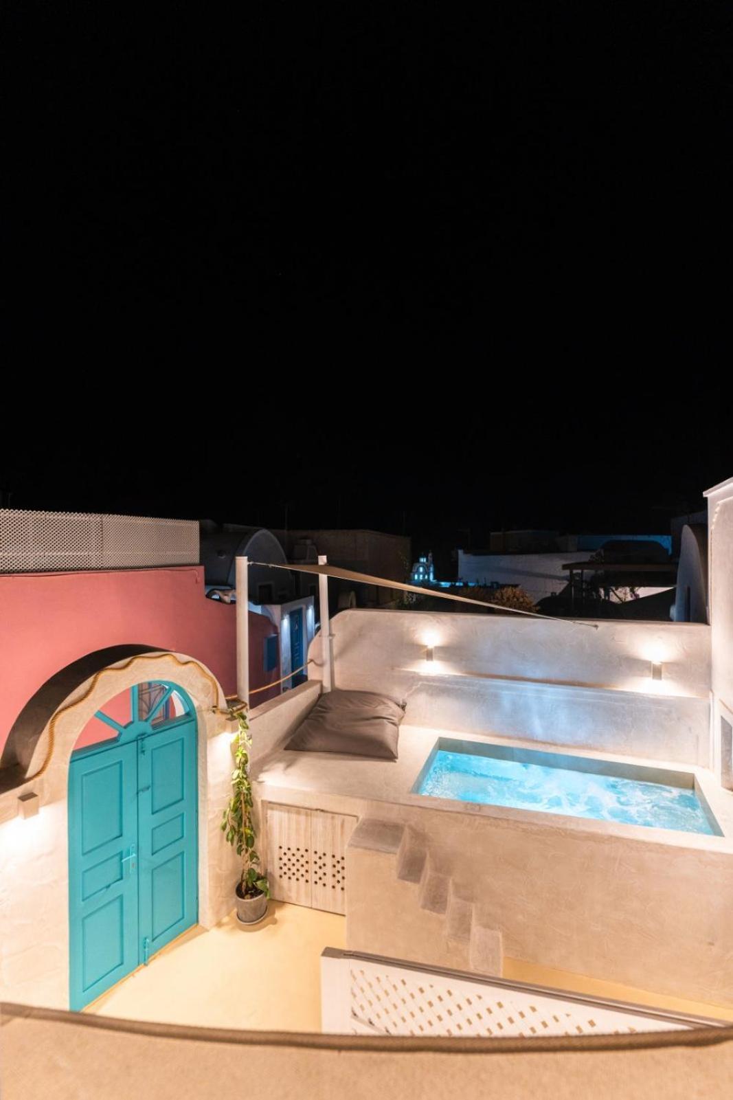 Marla Luxury Residences メガロホリ エクステリア 写真